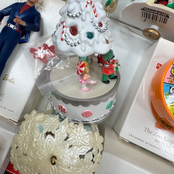 Hallmark Keepsake Christmas Ornaments Lot Star Wars Barbie Princess Lot - Picture 10 of 16